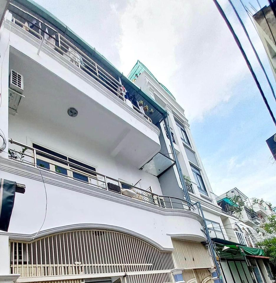 Nhà Ngang Gần 7m P.Tân Quy Có Phòng Cho Thuê - Trung Tâm Quận 7 - Giá Chỉ 6,75Tỷ