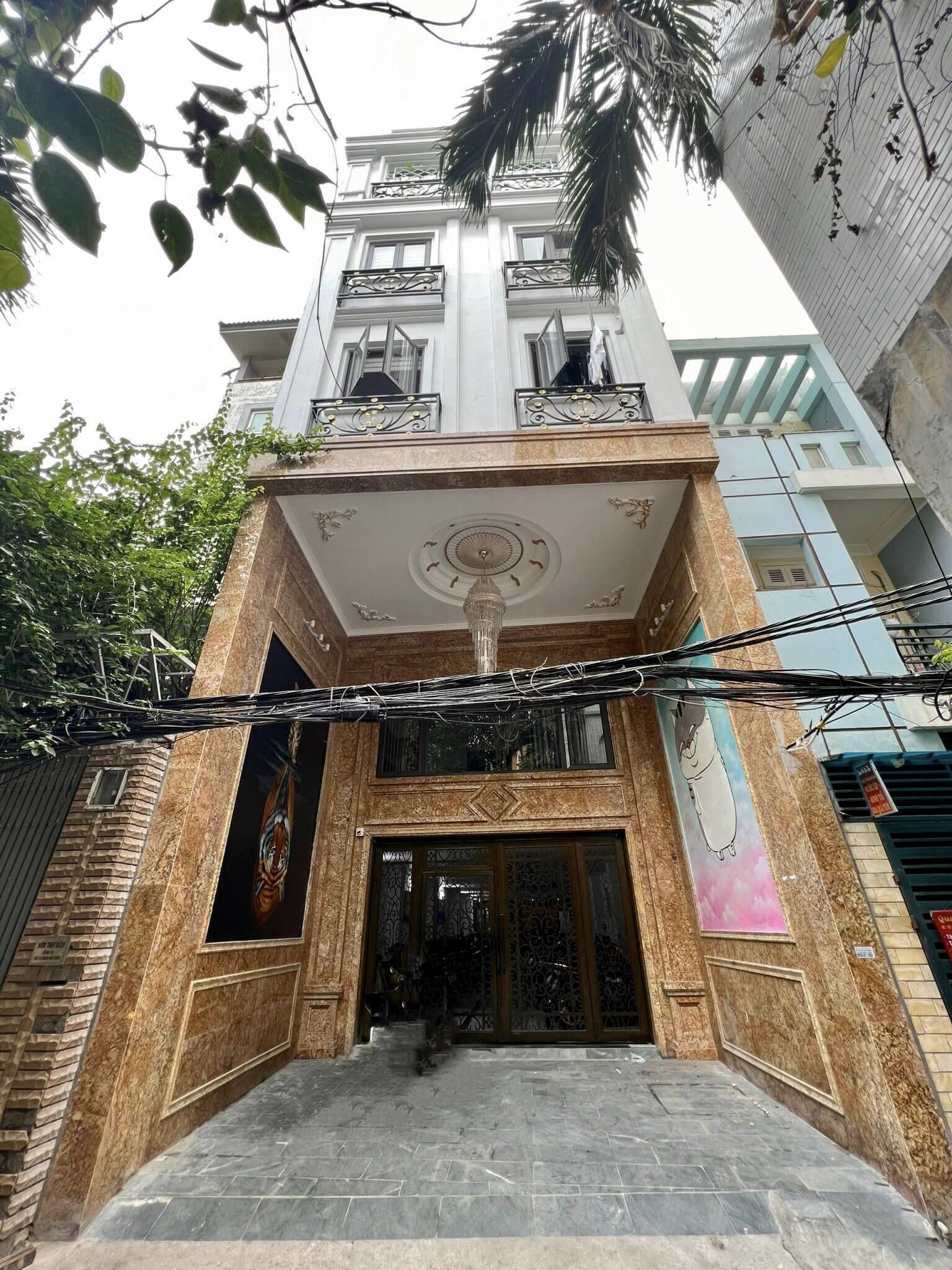 Tòa CHDV Dòng Tiền 100Tr/th Trương Định 85M2 7 Tầng MT5.2M- 15M Ra Ô TÔ tránh-14.5 Tỷ