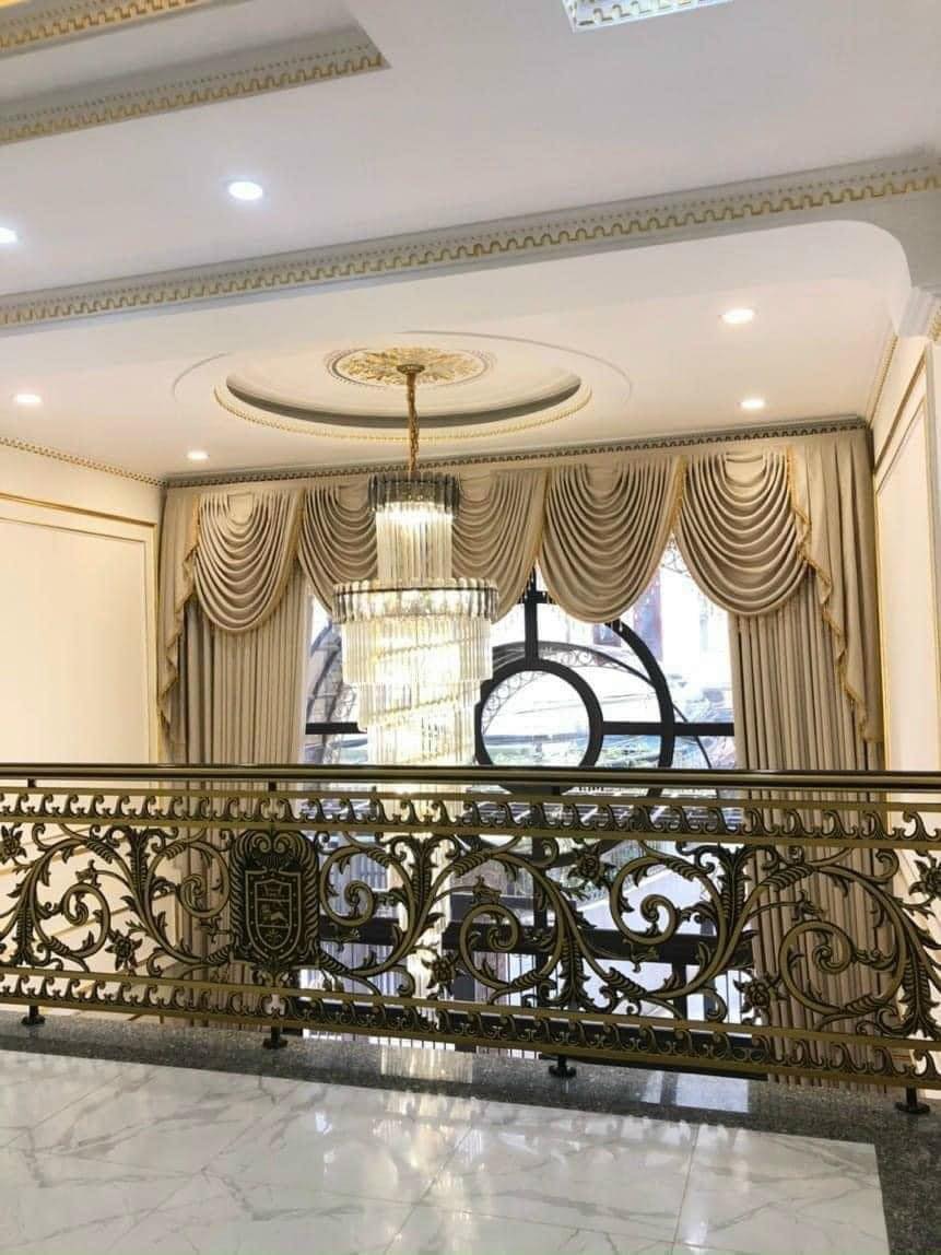 bán nhà Ngọc Lâm 65m x 6 tầng, MT 7.4m, ôtô tải qua nhà, kinh doanh