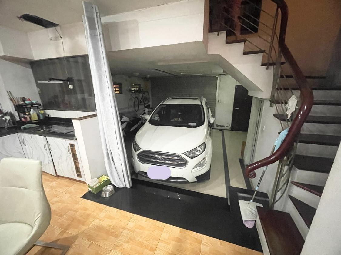 Biệt thự mini lô góc Nguyễn Sơn-Nguyễn Văn Cừ, 87m x 4 tầng, gara, ôtô tránh