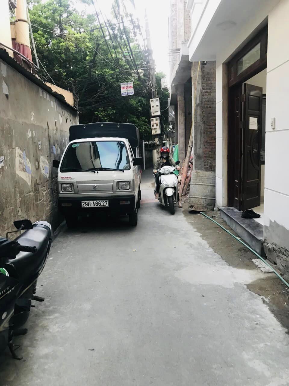 Bán nhà ngõ oto Mỹ Đình DT: 34m xây: 5 tầng MT: 4m nhà lô góc thoáng, chủ để full nội thất