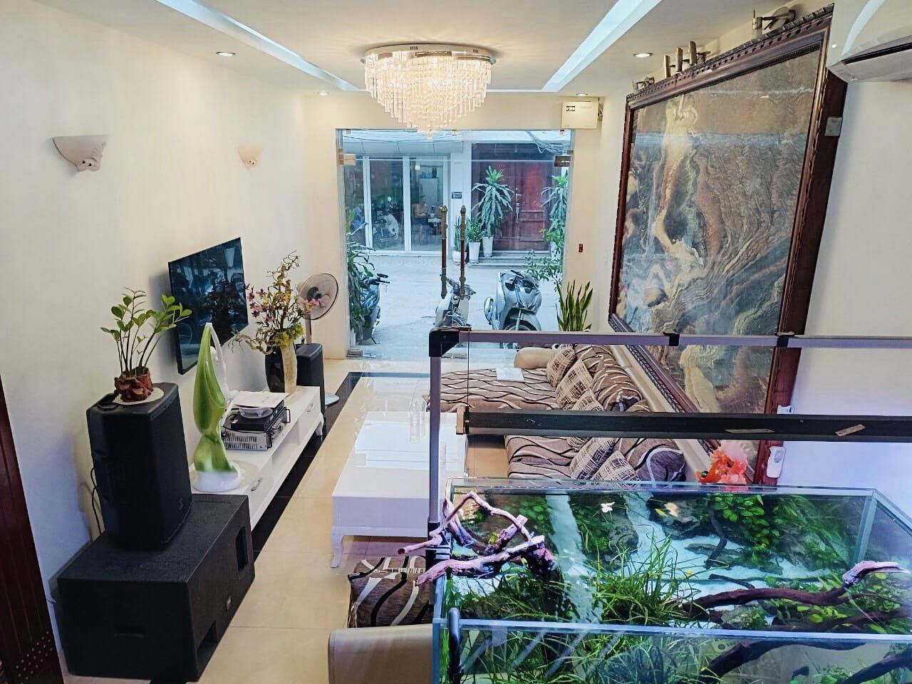 BÁN NHÀ PHỐ QUÁN THÁNH – BA ĐÌNH NGAY ĐƯỜNG THANH NIÊN HỒ TRÚC BẠCH .