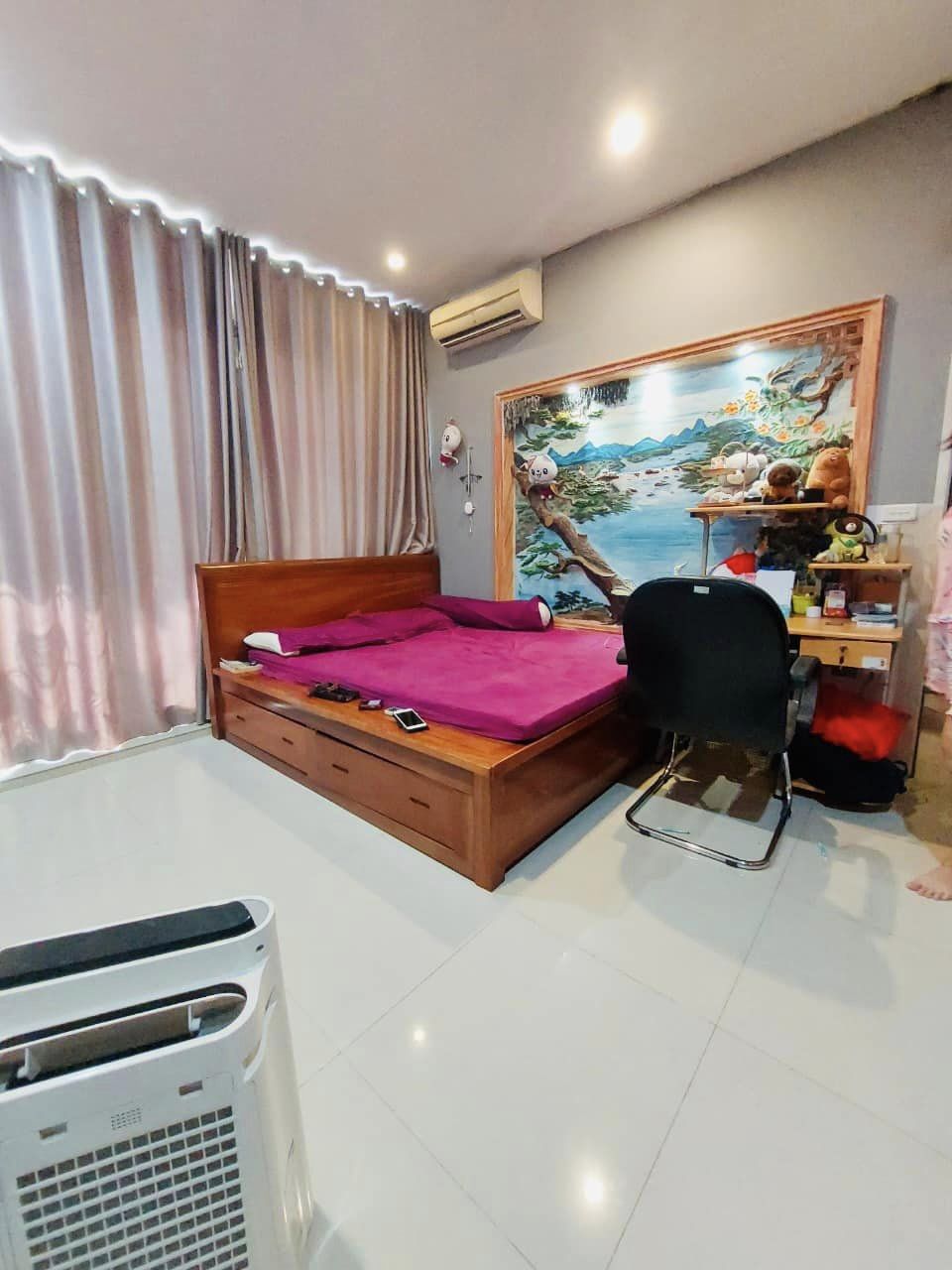 Tập thể BV Hữu Nghị Việt Xô 80m, ô tô đỗ, rất thoáng, sổ đỏ riêng. Tập thể BV Hữu Nghị Việt Xô 80m, ô tô đỗ, rất.