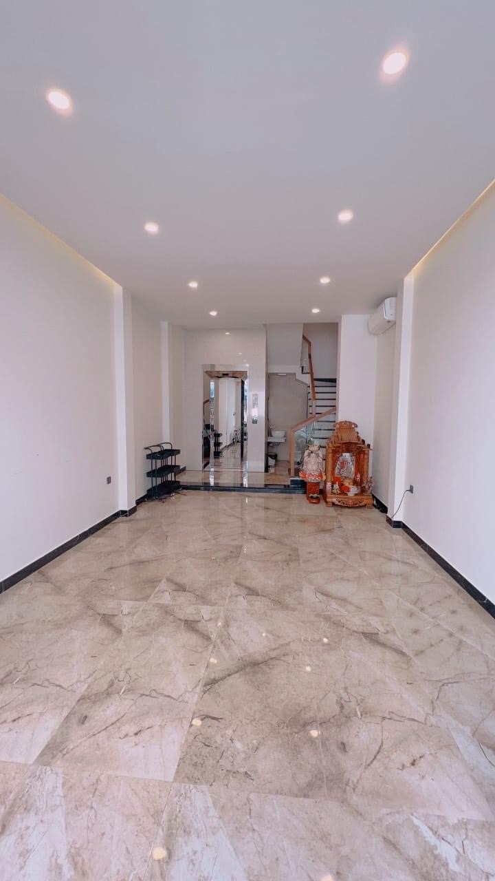 Bán nhà 5 tầng thang máy kinh doanh tốt tuyến 2 Thế Lữ, Hạ Lý, Hồng Bàng, Hải Phòng giá 9,8 tỷ