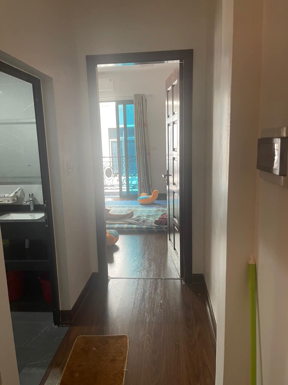 NHÀ ĐẸP HOÀNG QUỐC VIỆT 54M2 X 5T, MT 4.3M, TẶNG NỘI THẤT, GẦN PHỐ 6.8 TỶ