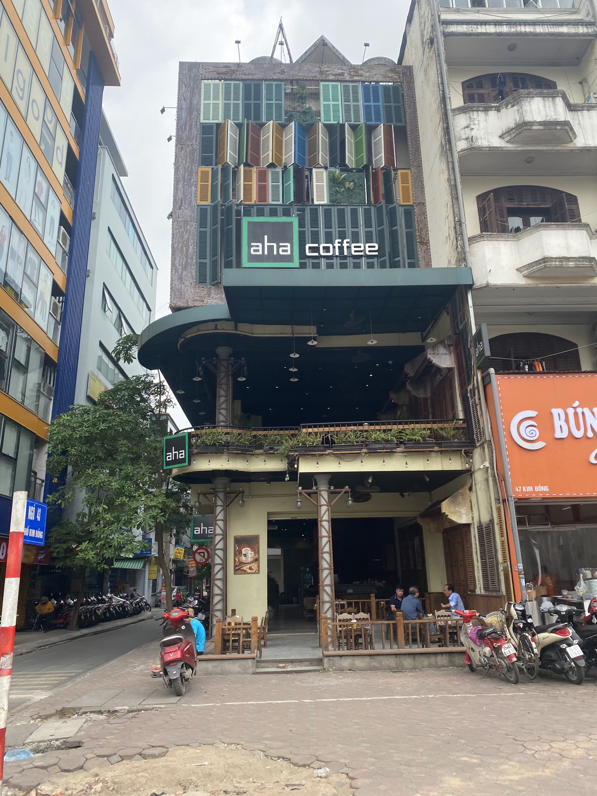 100m2