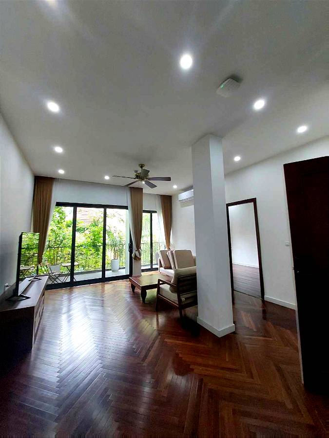 BÁN NHÀ NGÕ 3 PHỐ PHẠM TUẤN TÀI: 55m2, MT 6m, ôtô Lexus vào, vừa ở vừa cho thuê được giá.