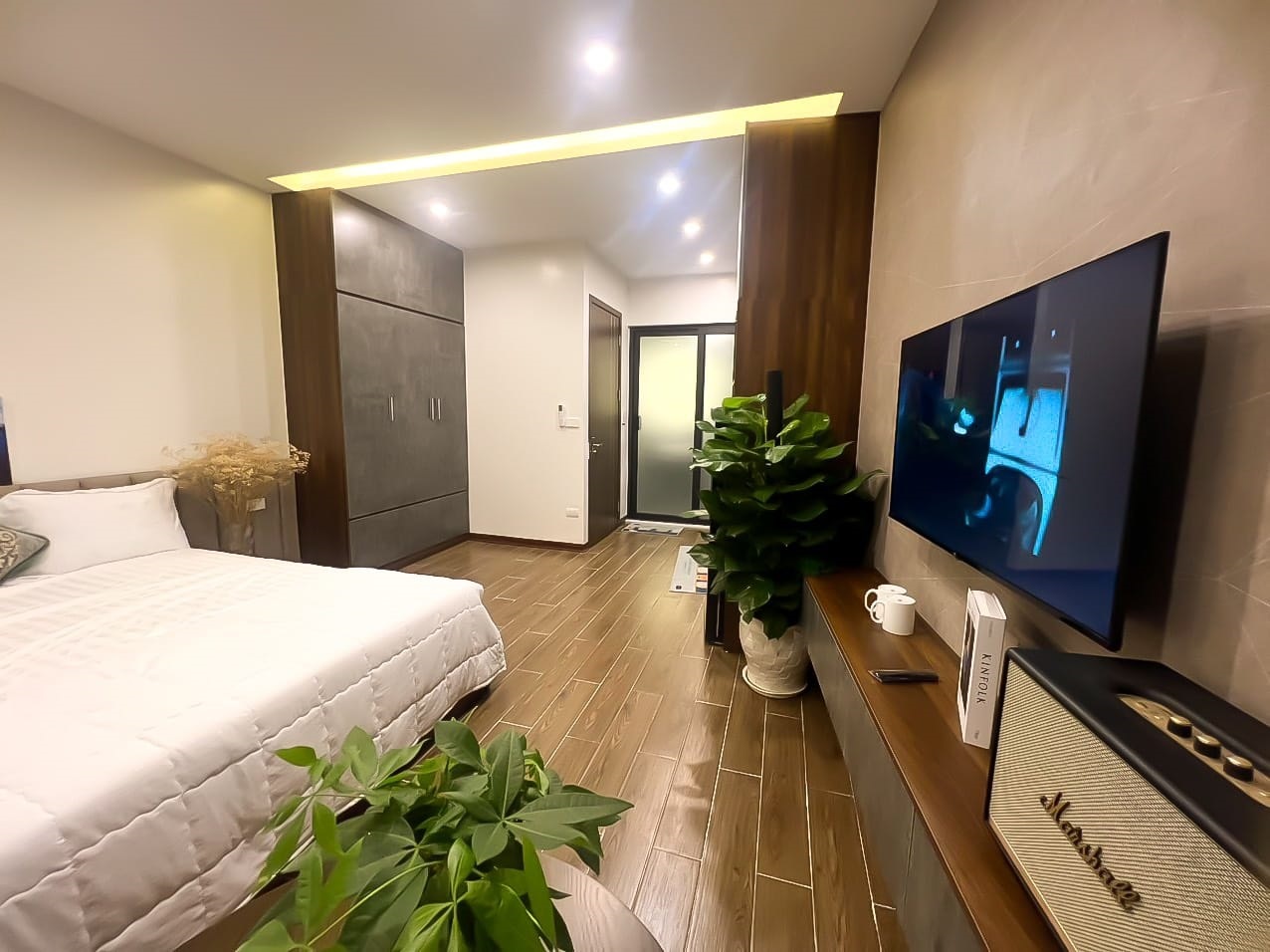 Bán gấp CCMN Tân Triều, 96m2, 9 tầng, mt6m, 30PKK, thầu 100tr/th, giá 14.5 tỷ