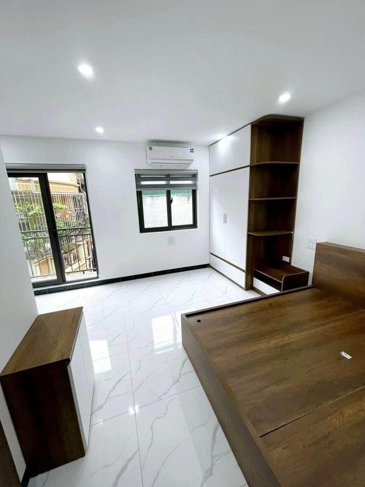 Bán CCMN Triều Khúc, Thanh Trì, 95m2x8T thang máy, MT9m, 30PKK, giá 14 tỷ