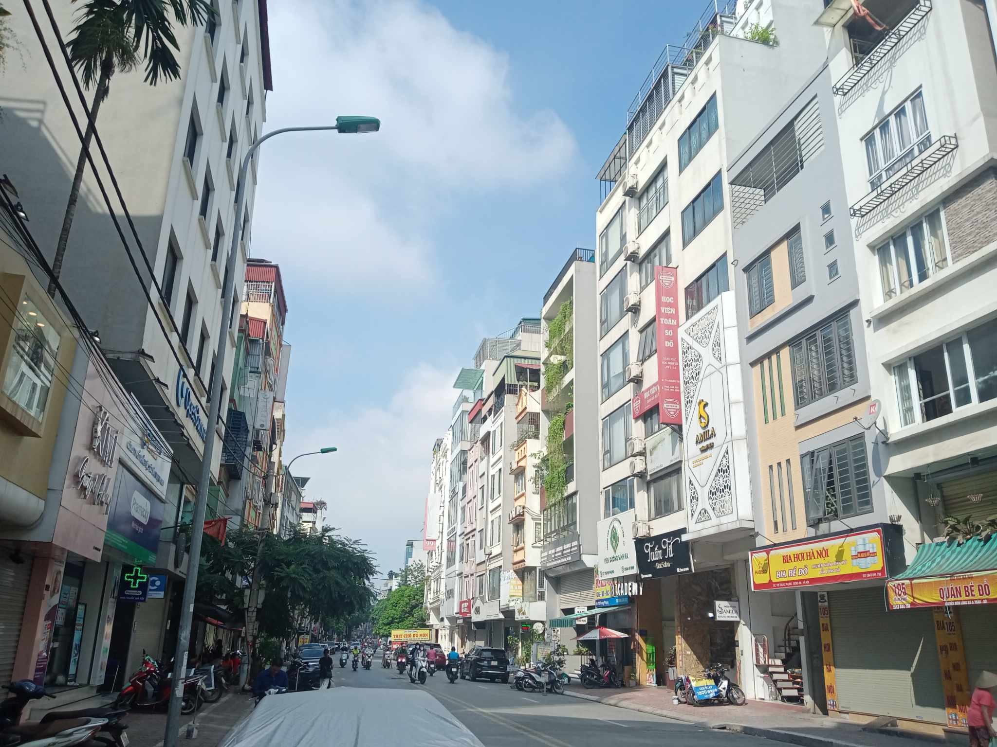 Bán nhà Xã Đàn, Đống Đa, 63m2, MT4.5m, lô góc, ngõ thông giá 5.7 tỷ