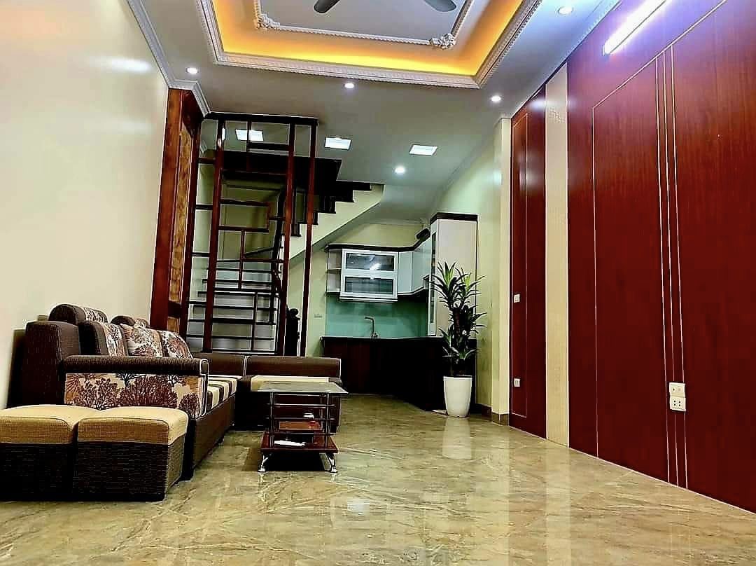 BÁN NHÀ XÃ ĐÀN (6,65 TỶ)TRUNG TÂM ĐỐNG ĐA - VỊ TRÍ ĐẮC ĐỊA - VÀI BƯỚC RA MẶT PHỐ