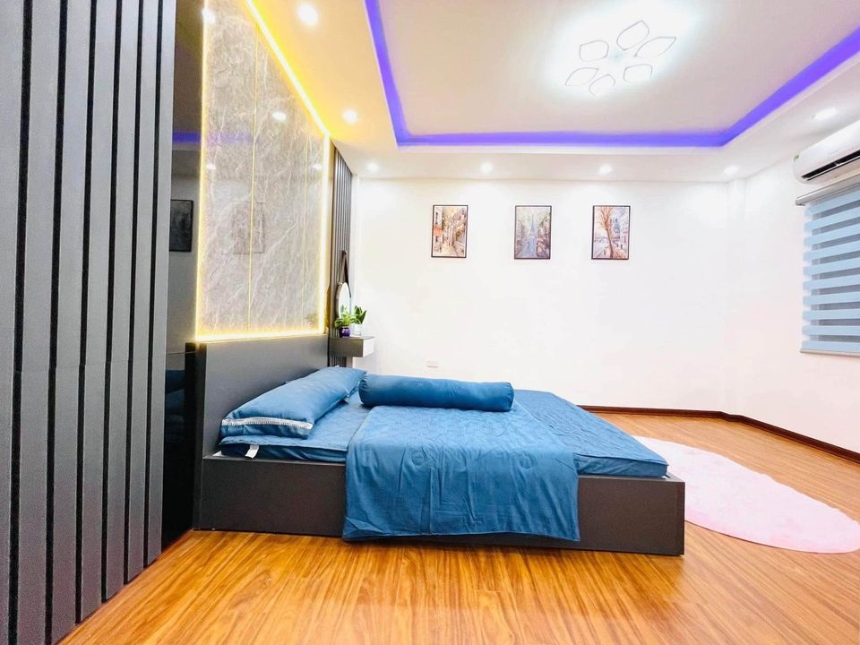 Bán nhà Trung Phụng, Đống Đa, 60m2, MT6m, lô góc, ngõ thông, ô tô, 6.2 tỷ