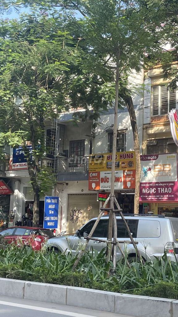 Cần bán nhà mặt đường Lạc Long Quân, Tây Hồ