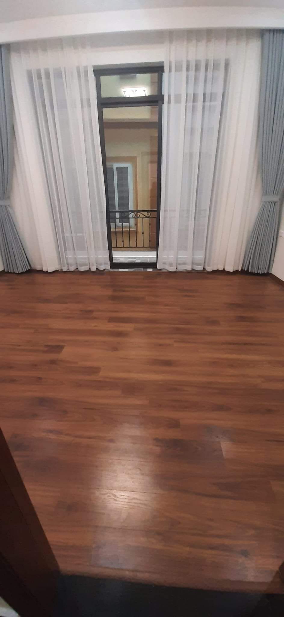 BÁN NHÀ ĐẶNG VĂN NGỮ NHỈNH 5 TỶ -5M RA ĐƯỜNG CHÍNH