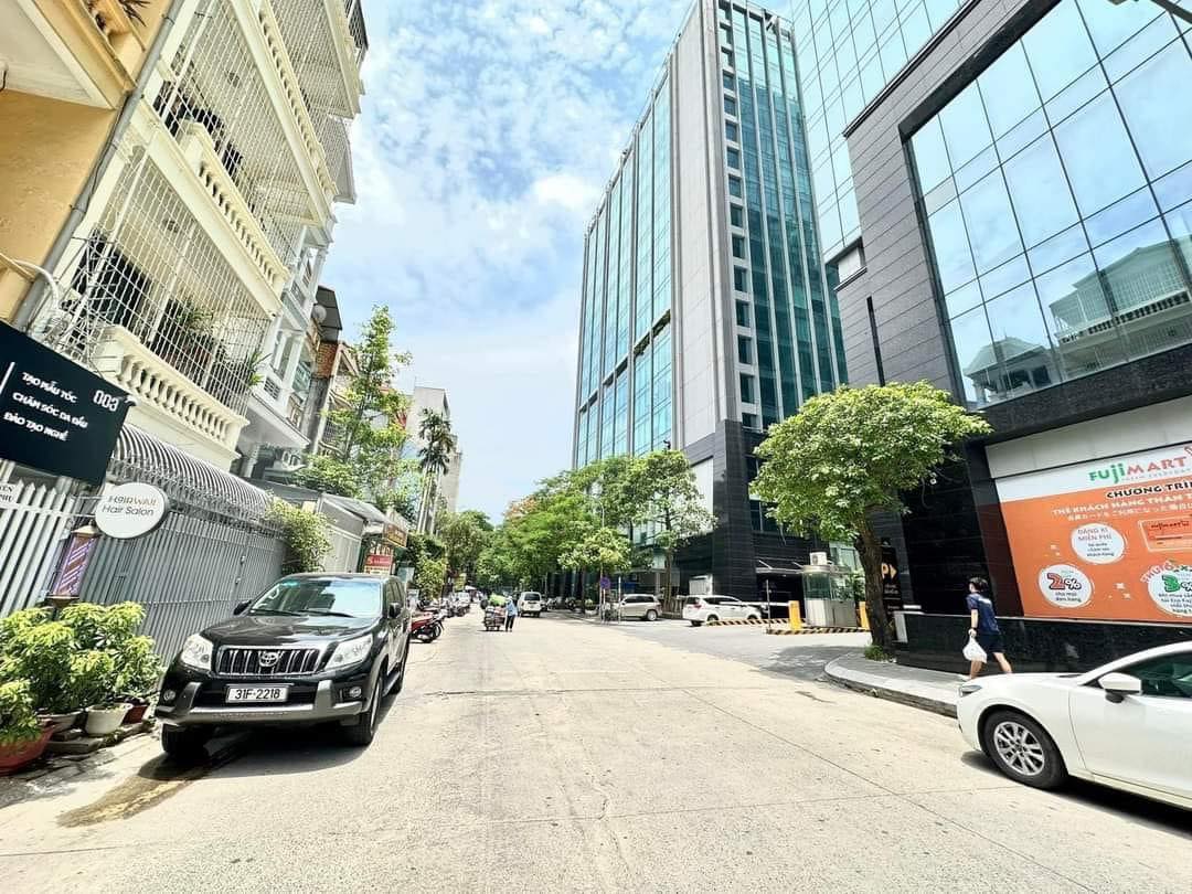 Bán nhà ngõ 30 Mai Anh Tuấn 88m2, 6 tầng, mặt tiền 5.2m, 25.9 tỷ, hiện đang tự kinh doanh.