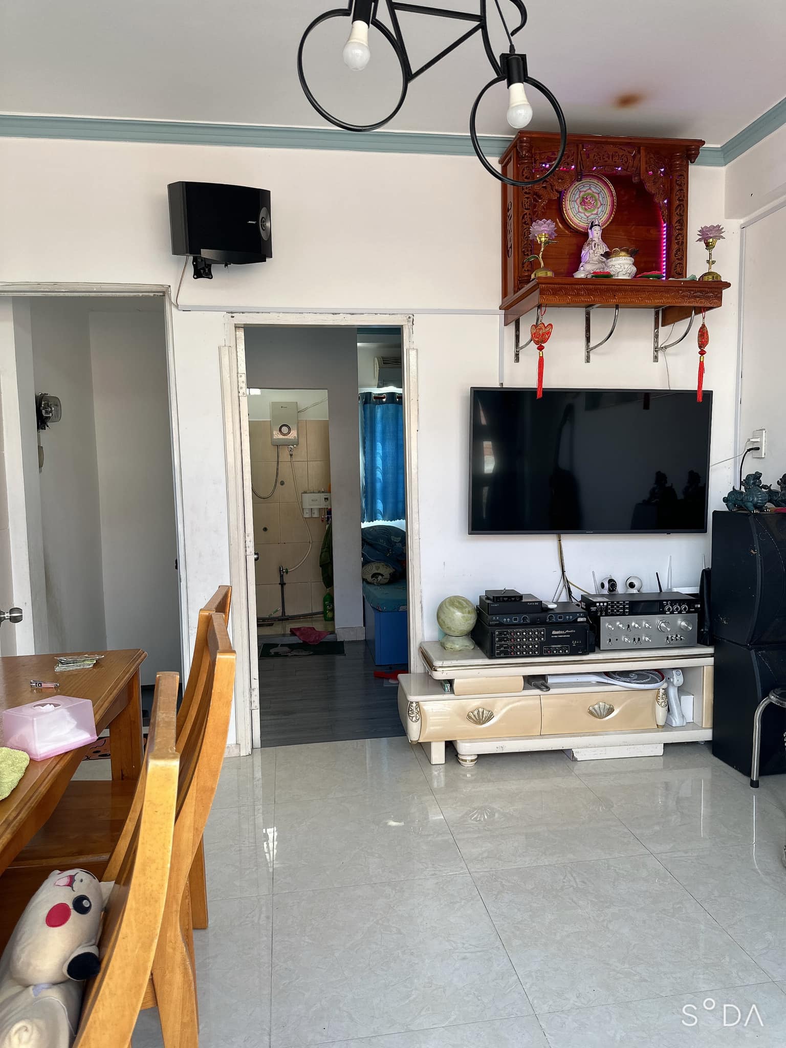 GẤP BÁN NHÀ GIÁP TRUNG TÂM QUẬN 1 HXH - 22M2 - 3 TẦNG - CHỈ NHỈNH 2 TỶ