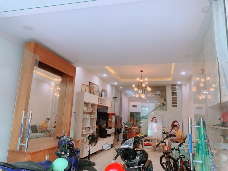 Bán nhà HXH Trần Văn Đang, Quận 3, 30m2, 3 tầng rất đẹp, chỉ 2 tỷ hơn