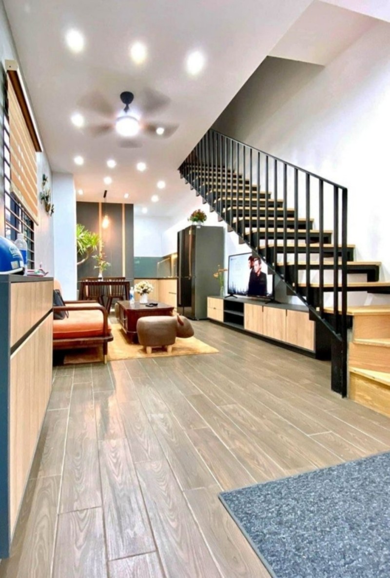 Nợ BANK bán gấp nhà 3 tầng 2 mặt K325 Hùng Vương, Hải Châu, nhà đẹp chỉ 3,1 tỷ.