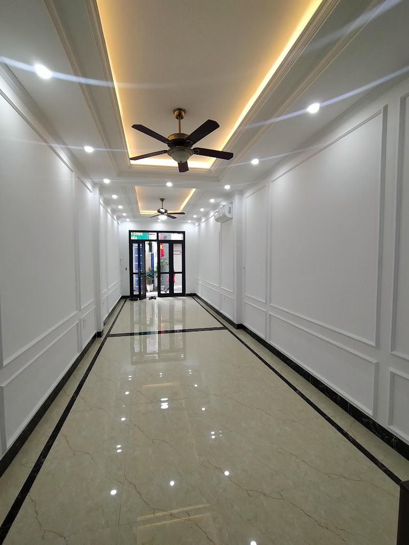 NHÀ ĐẸP MỚI XÂY ĐƯỜNG HỒNG TIẾN - FULL NỘI THẤT - LÔ GÓC - NGÕ Ô TÔ THÔNG - Ô TÔ VÀO NHÀ – GẦN HỒ