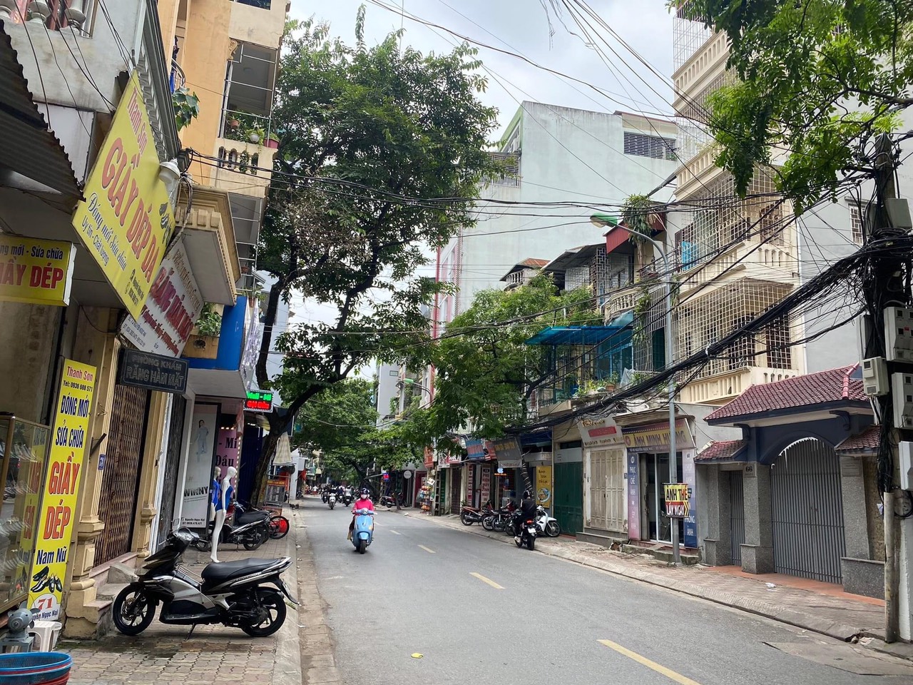 Cần Bán Nguyễn Ngọc Nại Thanh Xuân Hà Nội 42m 5 Tầng Hơn 6 tỷ