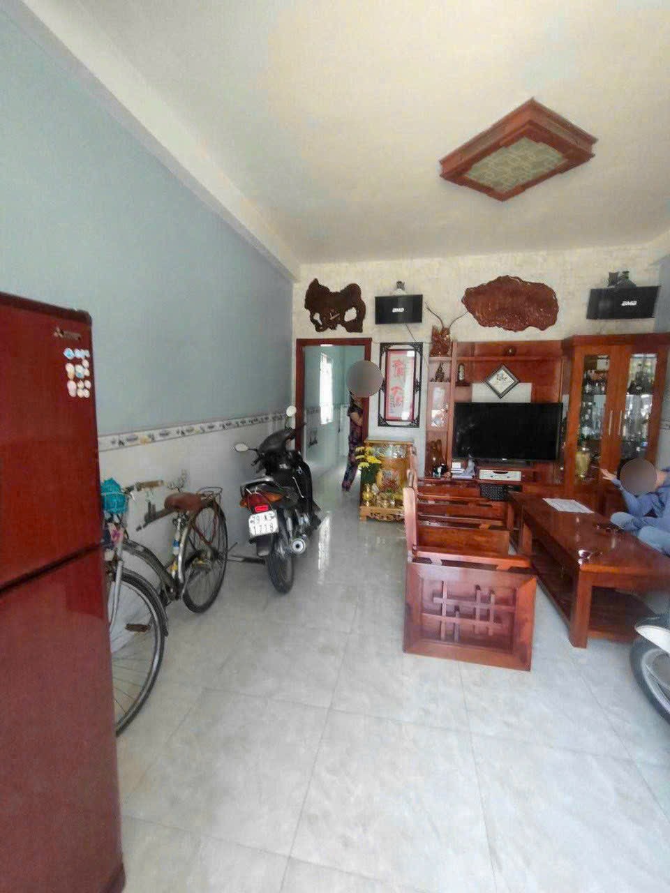 Bán nhà 2 tầng mặt tiền đường Điện Biên Phủ, phường Vĩnh Hòa, Nha Trang