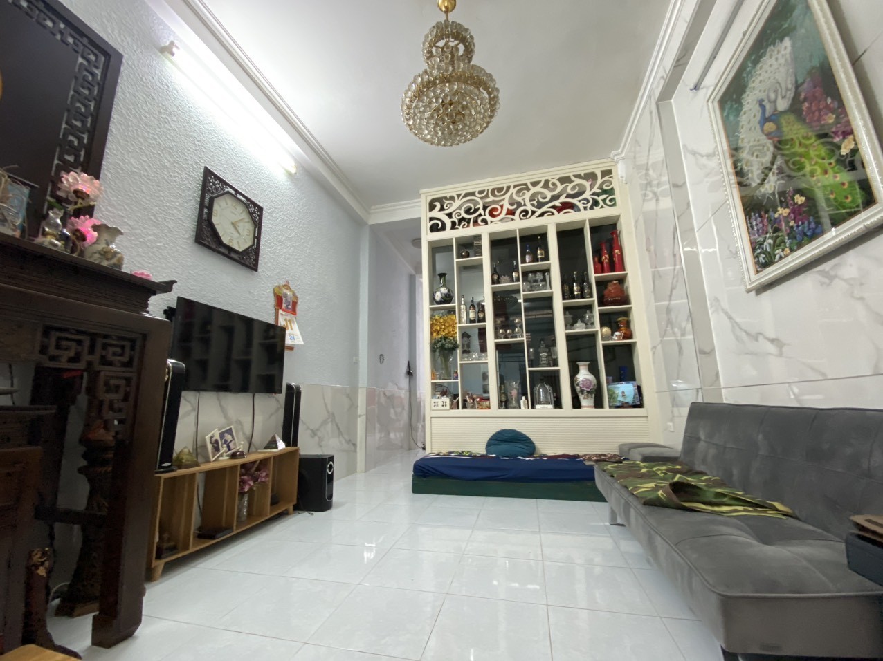 Bán nhà Phú Viên, Dt 55m, nhà 3 tầng, giá hơn 3 tỷ.