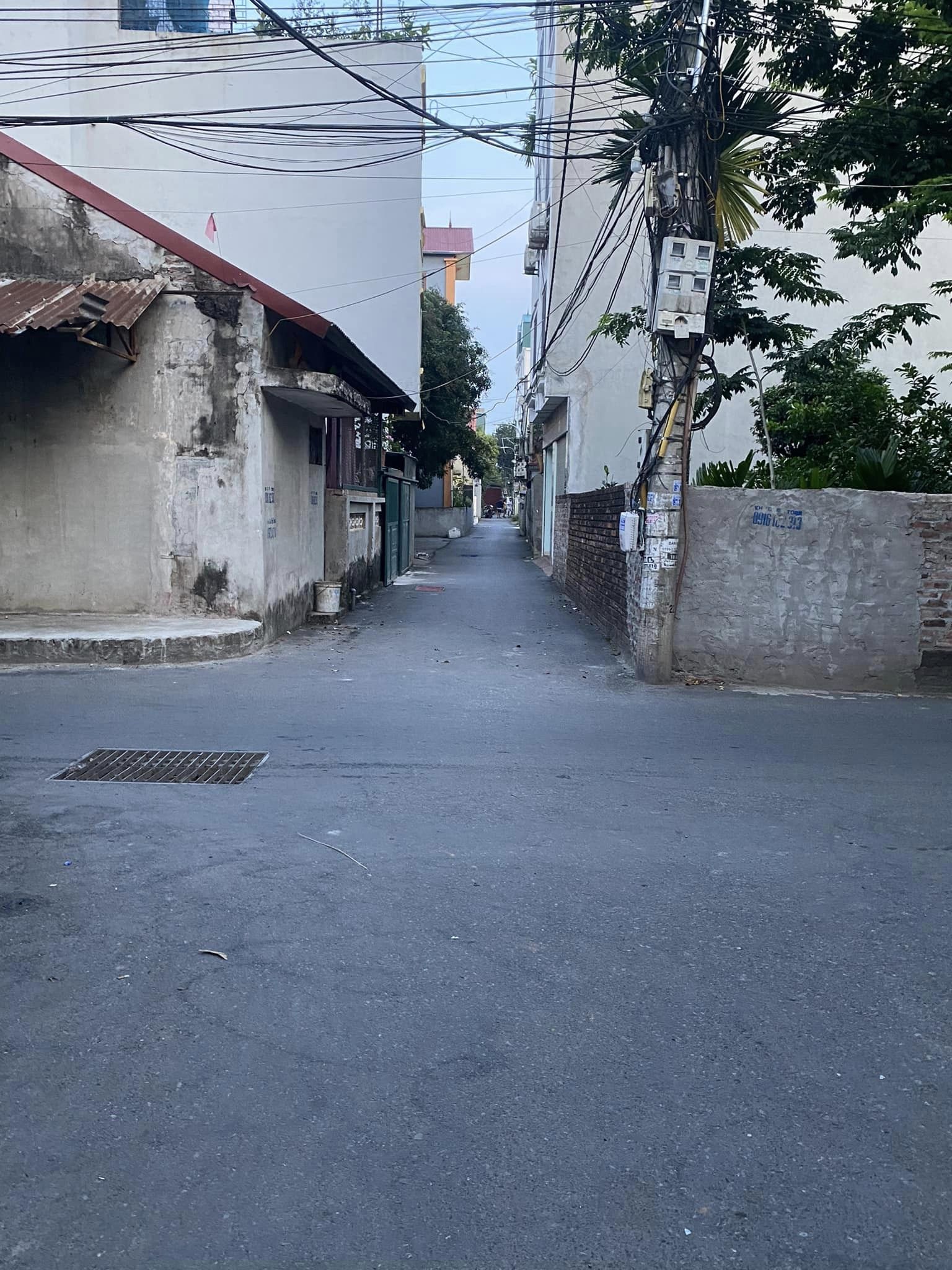 Bán đất tặng nhà 2T Yên Nghĩa mặt tiền khủng ở luôn 30m Oto, 32m chỉ 1.43 tỷ