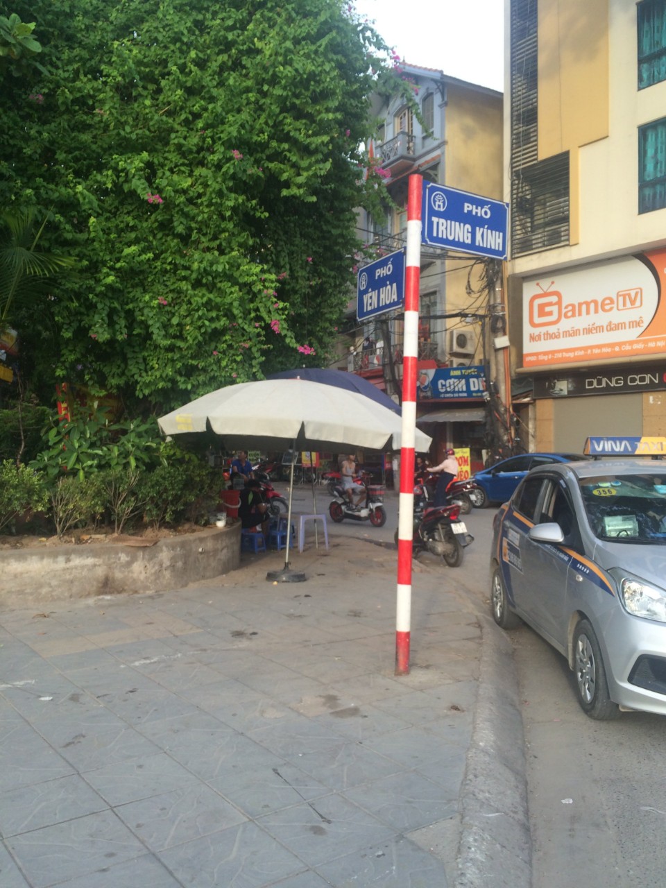 Bán nhà Yên Hòa, Cầu Giấy; Phân lô; 2 mặt ngõ; 50m ra phố; Nội thất xịn, ở ngay! 48m2