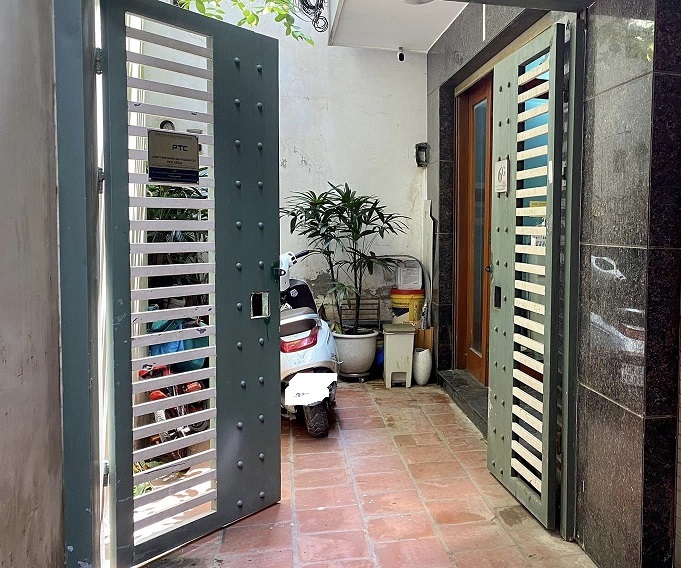 NHÀ CỰC CHẤT 5T x 45M2, TRUNG TÂM CẦU GIẤY - GẦN Ô TÔ - SÂN RIÊNG – KD ONLINE, VĂN PHÒNG TUYỆT VỜI – 5.6 TỶ