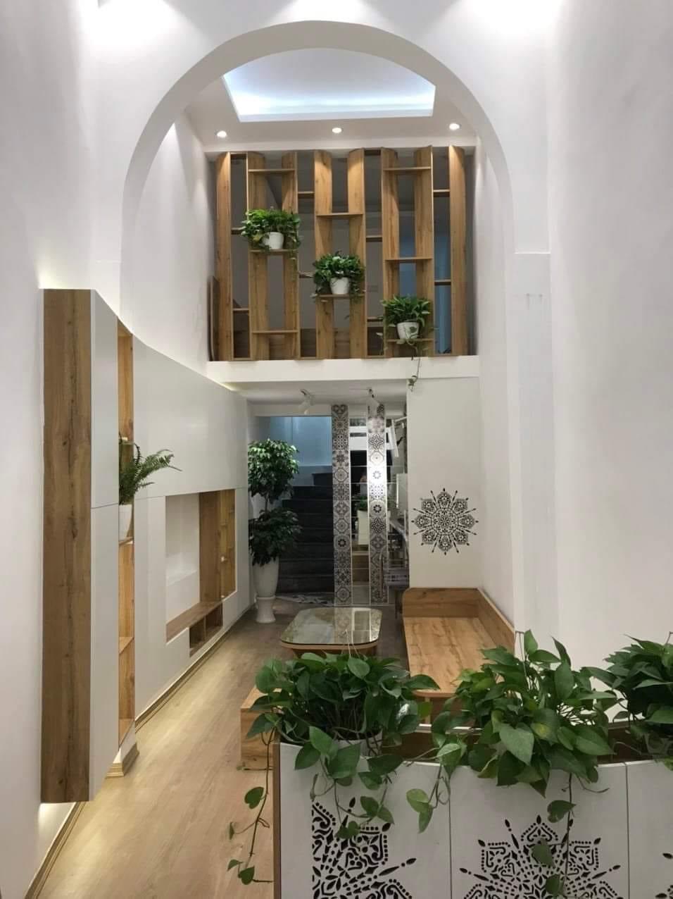 BÁN NHÀ BẠCH MAI QUẬN HAI BÀ TRƯNG - 40M 4 TẦNG - NHÀ MỚI ĐẸP CHỦ TỰ XÂY NGÕ RỘNG BA GÁC TRÁNH TẶNG FULL NỘI THẤT