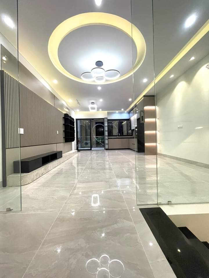 Nhà Nguyễn Lương Bằng, Đống Đa cực đẹp, Gara 2 ô tô, 6 tầng thang máy, 16.9 tỷ