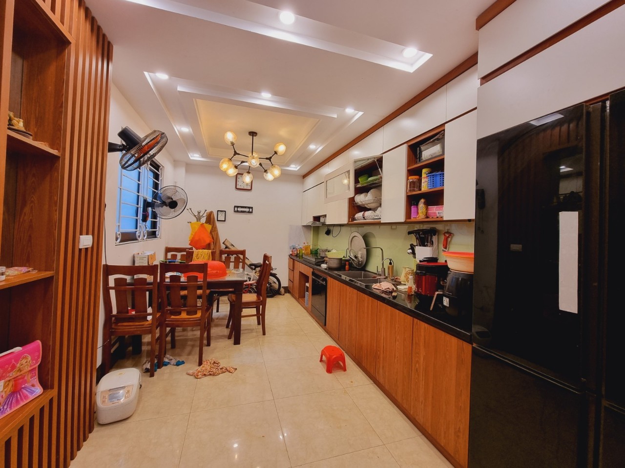 BÁN NHÀ CẦU GIẤY MỚI ĐẸP 55M, 7 TẦNG THANG MÁY, Ô TÔ, KINH DOANH ĐỈNH, NHỈNH 10 TỶ