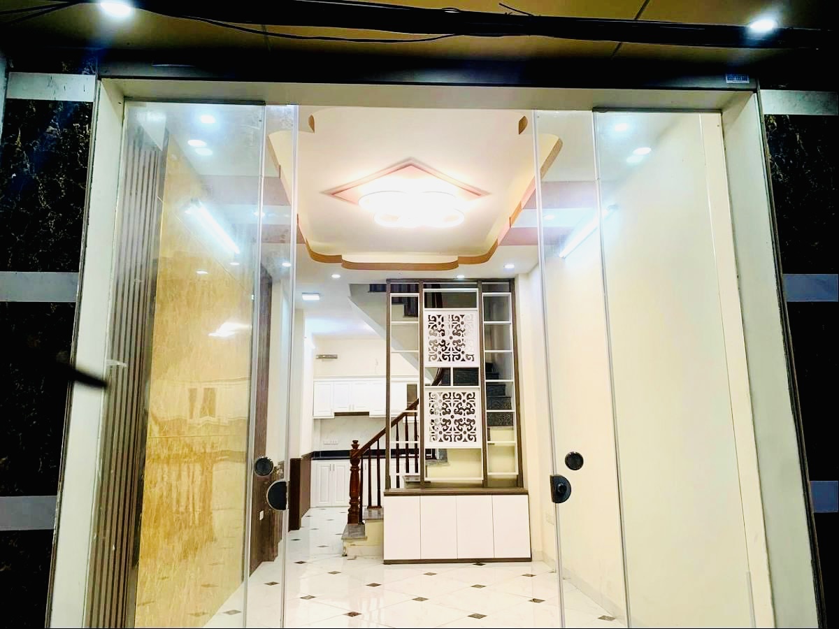 BÁN NHÀ THANH LÂN QUẬN HOÀNG MAI - 35M 5 TẦNG MT 3M - CHỈ 3 TỶ NHÀ MỚI ĐẸP NGÕ RỘNG GẦN PHỐ 5 PHÒNG NGỦ