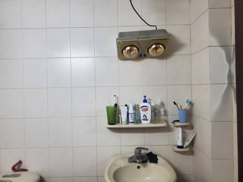 Bán nhà Đặng Văn Ngữ, Đống Đa ô tô đỗ cổng, 40m2 5 tầng, 3 bước ra hồ Hồ Đắc Di, nhỉnh 5 tỷ, lh 0966037496