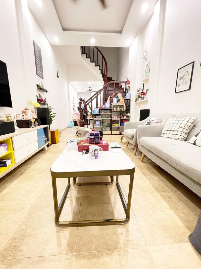 Bán nhà PHÂN LÔ Cát Linh 40m2 x 4T, nhỉnh 5 tỷ Ô TÔ, 2 THOÁNG