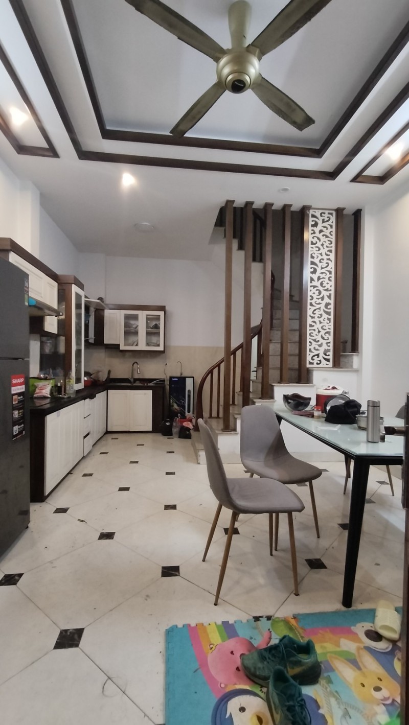 Bán nhà Tôn Đức Thắng 55m2 x 5T, nhỉnh 5 tỷ SÂN RIÊNG 2 THOÁNG