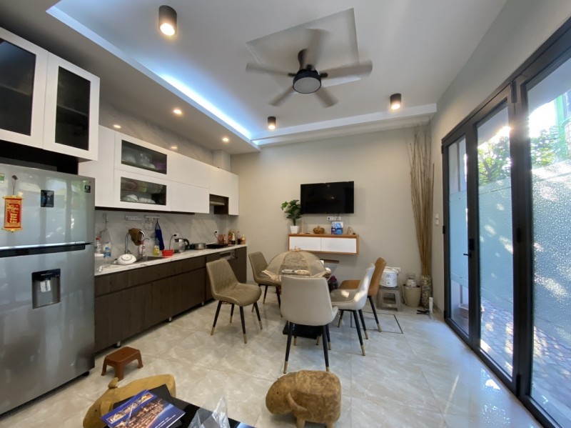 HIẾM NHÀ ĐẸP Ở NGAY phố Tôn Đức Thắng Đống Đa 36m2 4 tầng ngõ thông, 4 tỷ