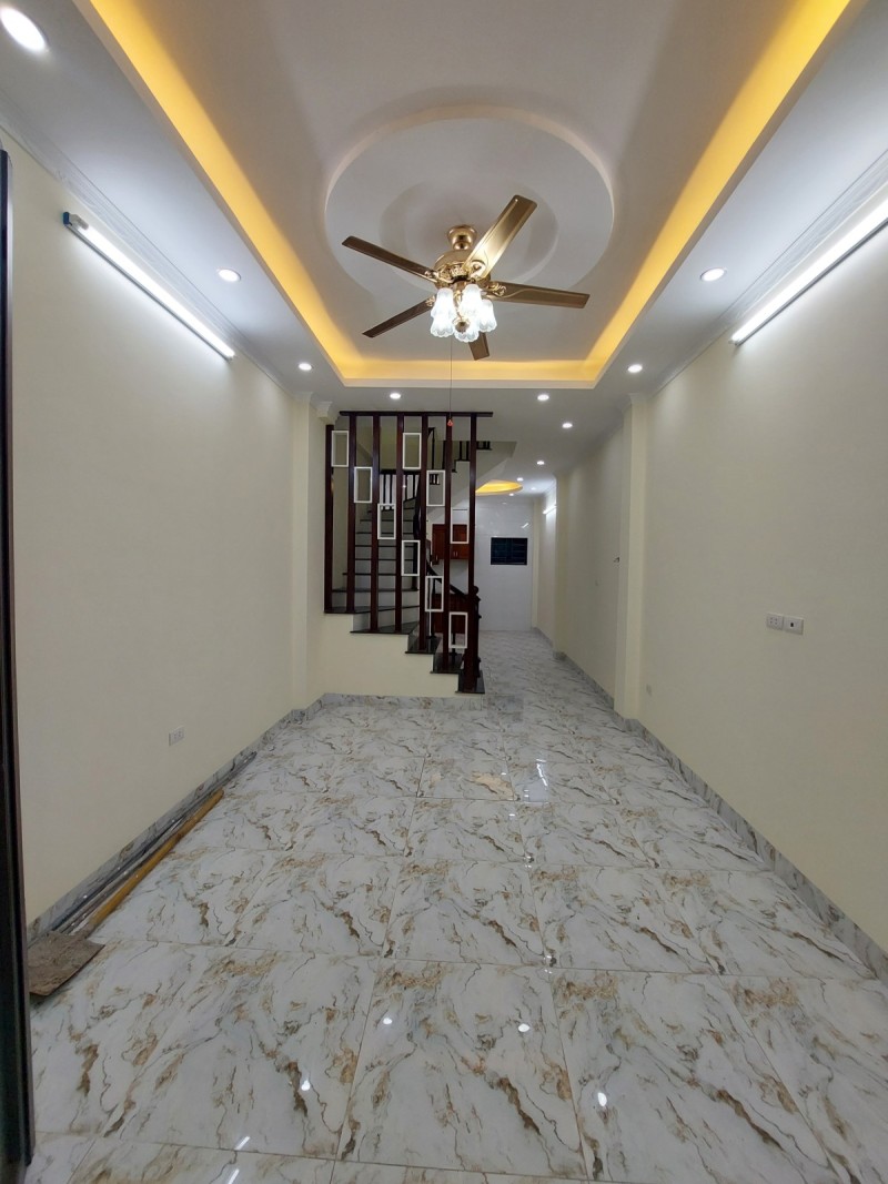 Bán nhà Tôn Đức Thắng 35m2 4 tầng, ngõ nông, gần phố, 2 thoáng, nhỉnh 4 tỷ