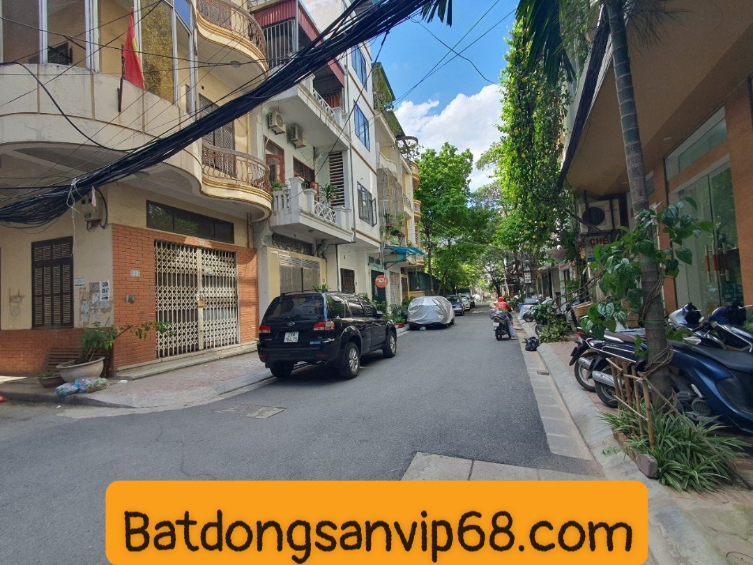 Cần bán gấp căn nhà ngõ 167 Tây Sơn, lô góc đường ô tô chạy quanh 45m2 giá 8 tỷ