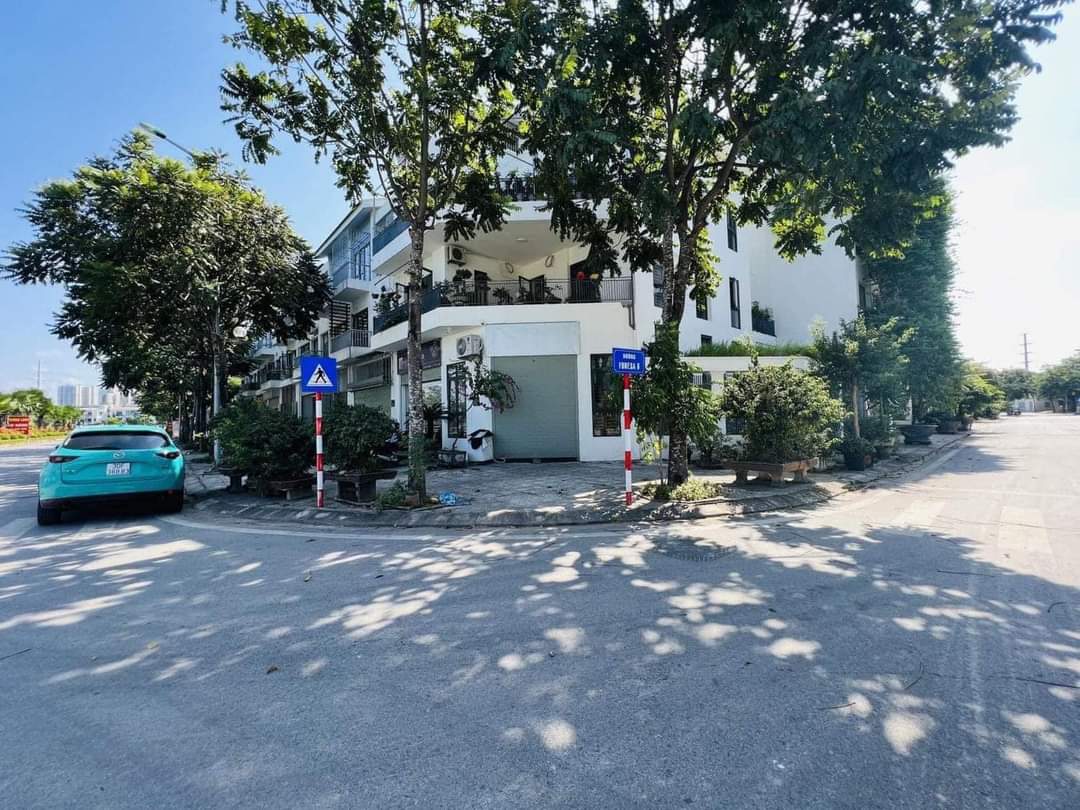 Chỉ 10 tỷ Liền kề Xuân Phương, Foresa 125m2x4T,ô tô P.Lô Vỉa hè view hồ, công viên