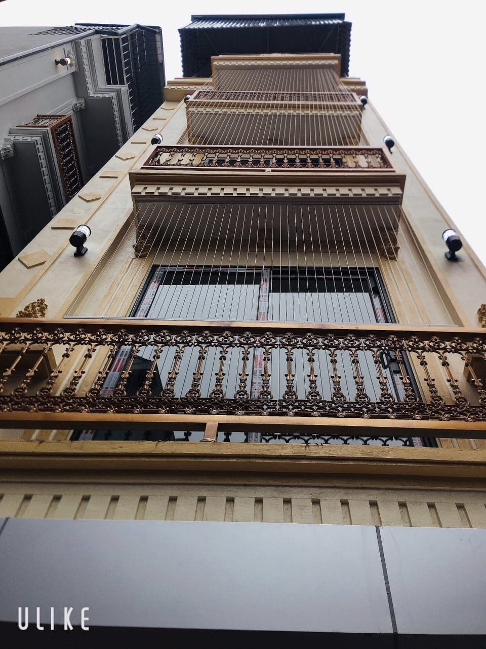 Cần bán gấp nhà phố Cổ Nhuế 38m2, 6T, ô tô, mới tinh, đẹp lung linh về ở ngay,4.95 Tỷ