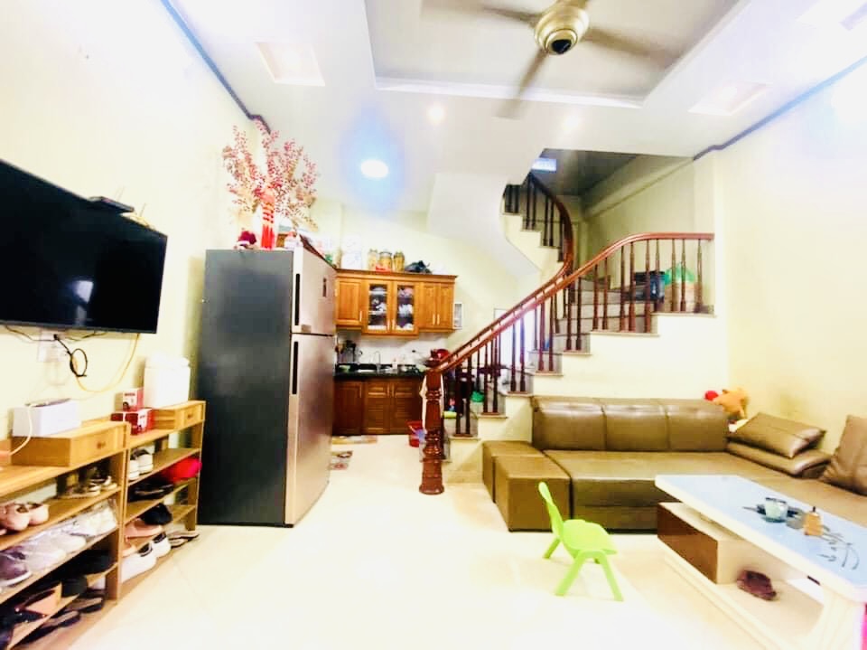 BÁN NHÀ GIÁP NHỊ QUẬN HOÀNG MAI - 31M 5 TẦNG MT 5M - DƯỚI 3 TỶ SIÊU HIẾM NHÀ ĐẸP Ở NGAY NGÕ RỘNG GẦN Ô TÔ SỔ ĐỎ ĐẸP