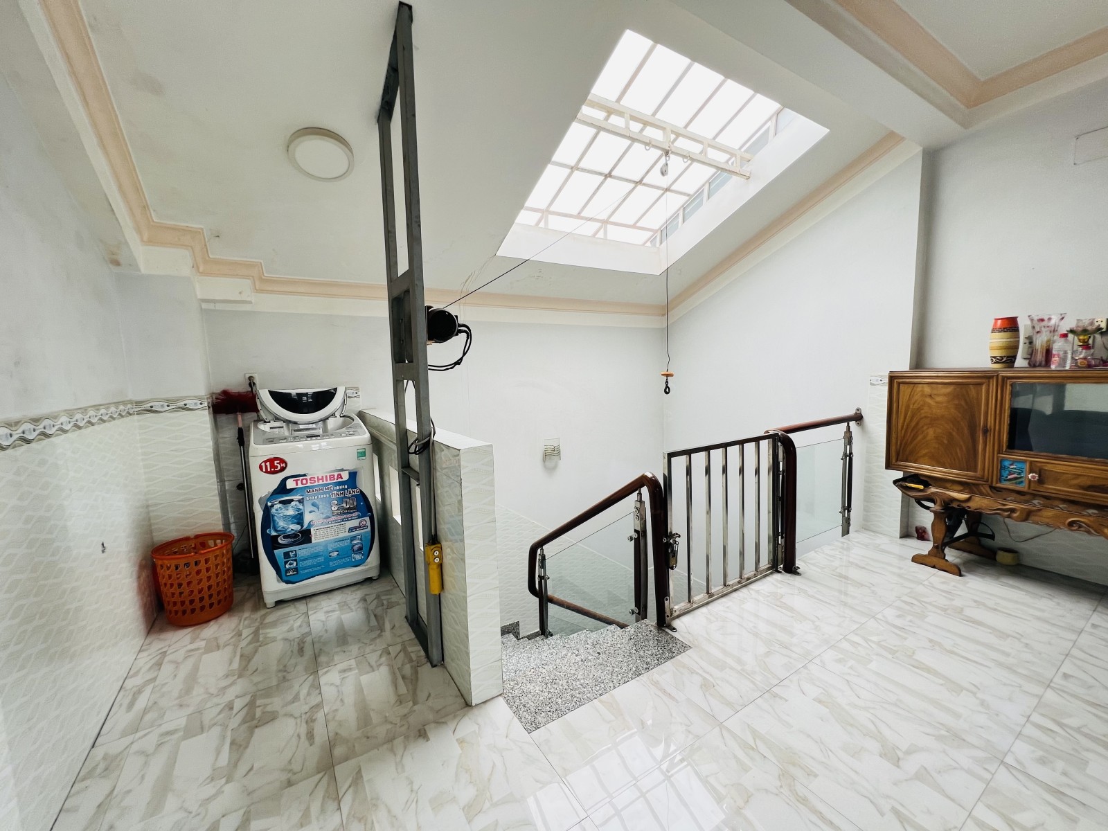 Bán nhà Sơn Kỳ Tân Phú – Chỉ nhỉnh 5 Tỷ nhà mới đẹp 5 tầng HXH 4M chủ xây kiên cố