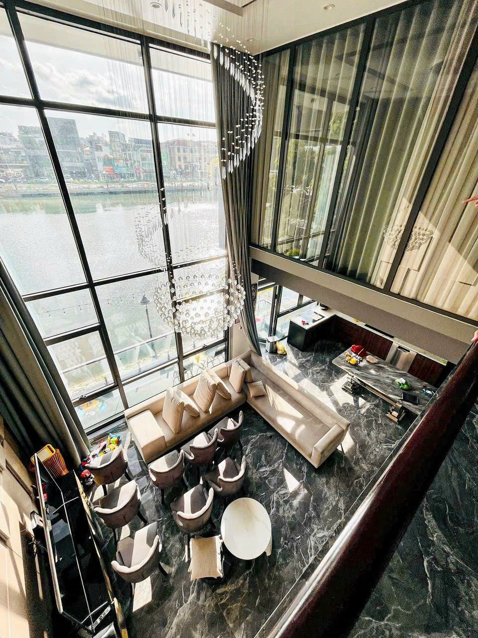 Bán nhà 5 tầng 71m2 mặt đường Hồ Sen, Lê Chân, Hải Phòng sản phẩm đẹp