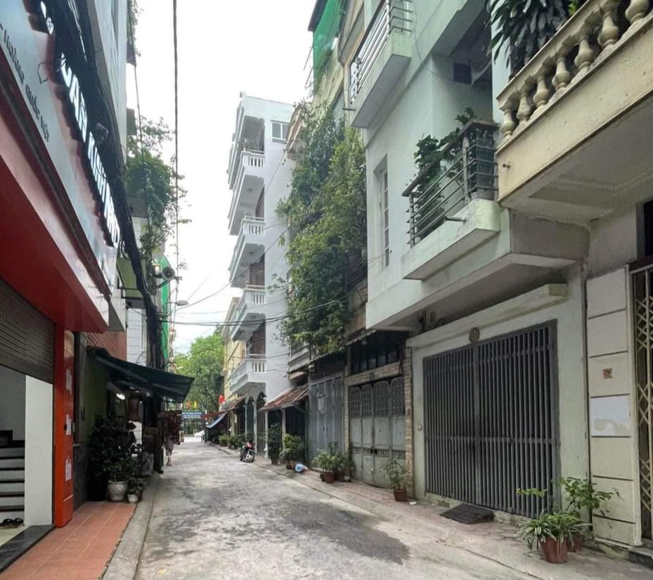 NHÀ BÁN LẠC LONG QUÂN. 2 THOÁNG. DT 36M. 4TẦNG. HƠN 4 TỶ. ĐANG CẦN BÁN GẤP.