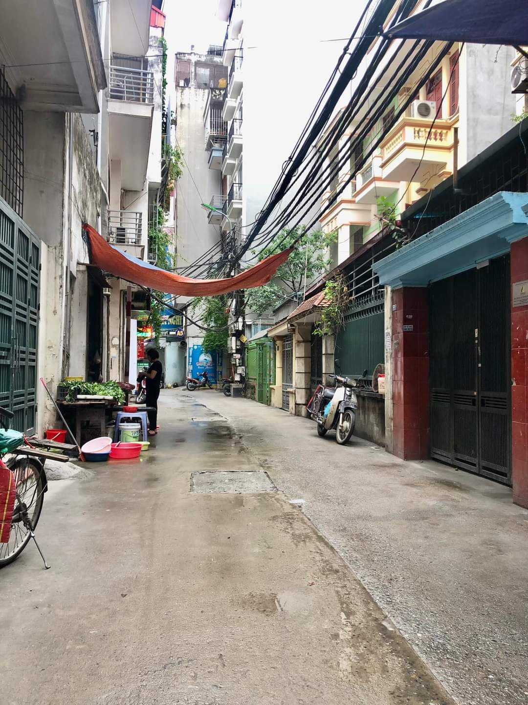 NHÀ BÁN HỒ TÙNG MẬU MẶT NGÕ. ÔTÔ VÀO NHÀ. KD. DT 30M. 5TẦNG. NHỈNH 6 TỶ.ĐANG CẦN BÁN.