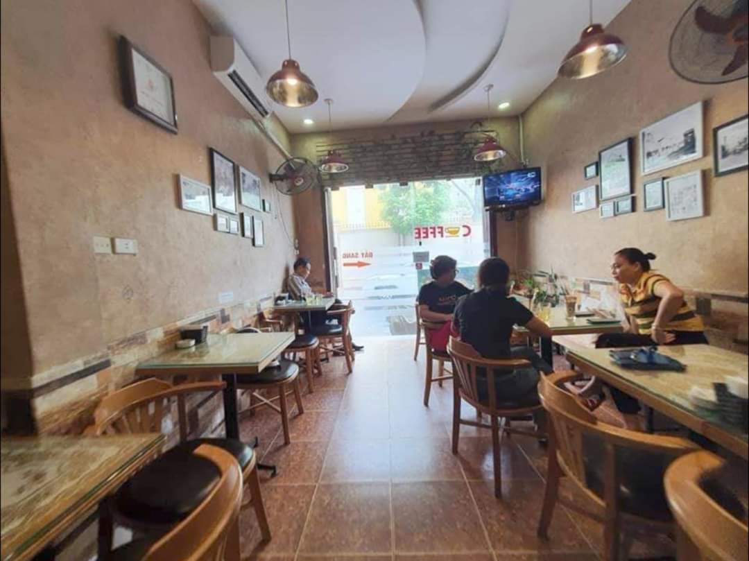 BÁN NHÀ MẶT PHỐ CẦU GIẤY - KINH DOANH - VỈA HÈ ÔTÔ ĐỖ TRÁNH - DÂN TRÍ CAO - 5 TẦNG BỀN ĐẸP, Ở NGAY - 10.3 TỶ