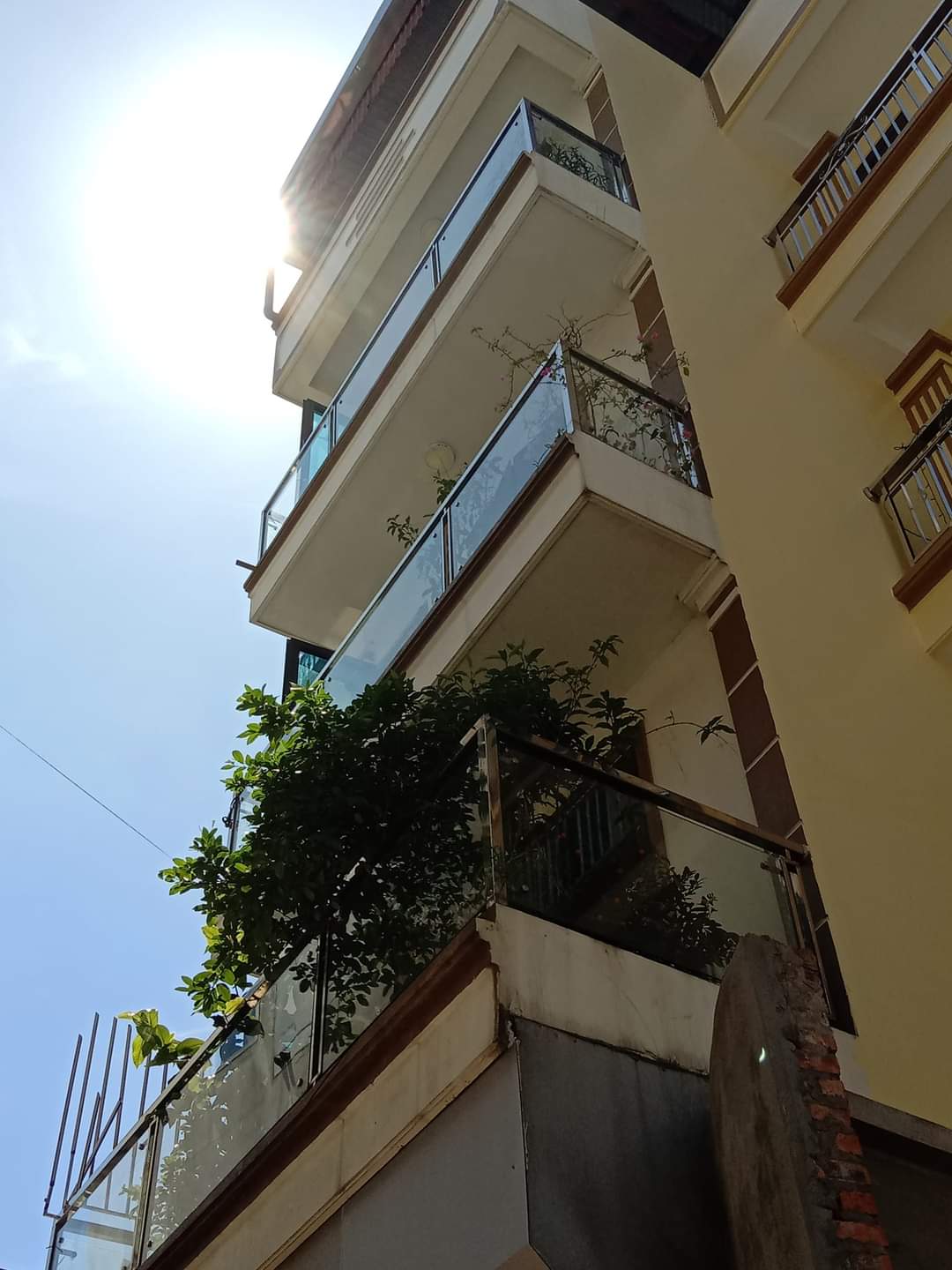 Siêu hiếm oto tránh Thượng Thanh, LB. 56m2, 5 tầng. Full nội thất, gara oto. Nhỉnh 5tỷ