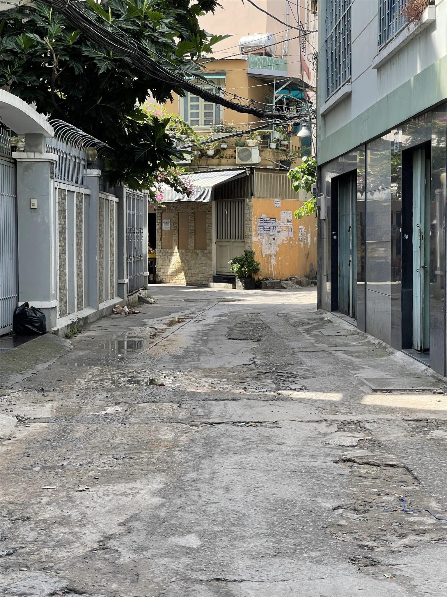 RẺ NHẤT KV- NHÀ HXH4C HOÀNG HOA THÁM - DT 62M2 - 2 TẦNG - GIÁ CHỈ 5 TỶ-