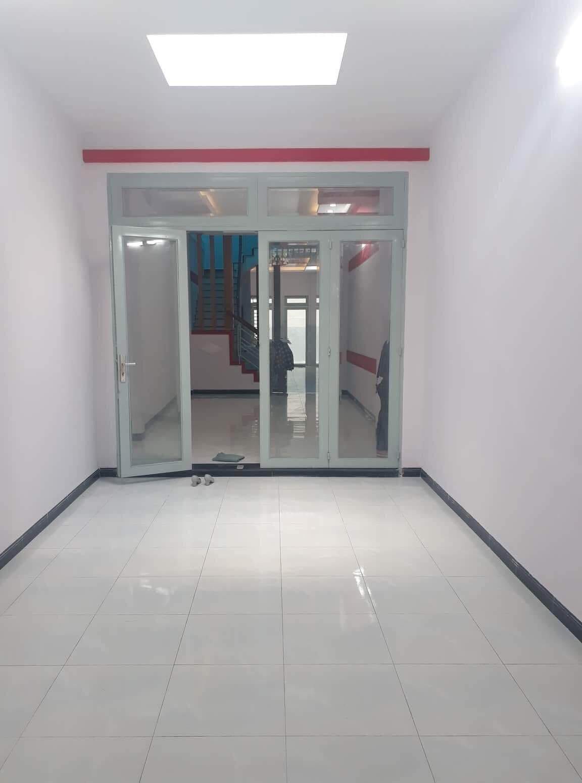 CHO THUÊ nhà nguyên căn 2 tầng Nguyễn Trọng Tuyển Quận Phú Nhuận – Giá thuê 20 triệu/tháng gần ngã tư Bảy Hiền phù hợp